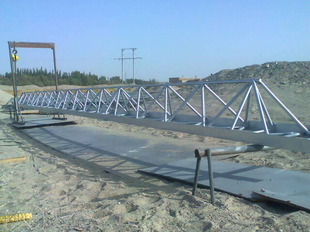 比如专业承揽大中小型喷涂翻新施工业务！